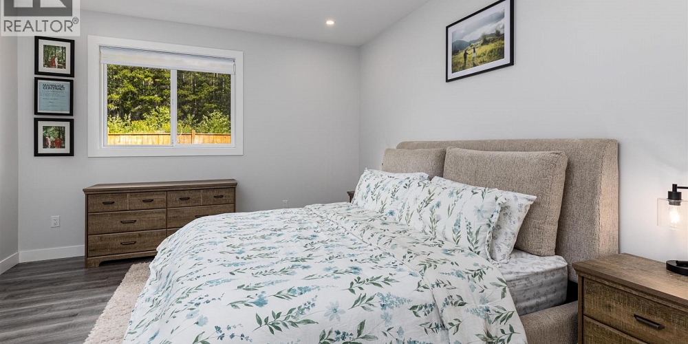 5238 SMITH AVENUE Terrace Photo 9 5238 SMITH AVENUE Terrace Photo 9